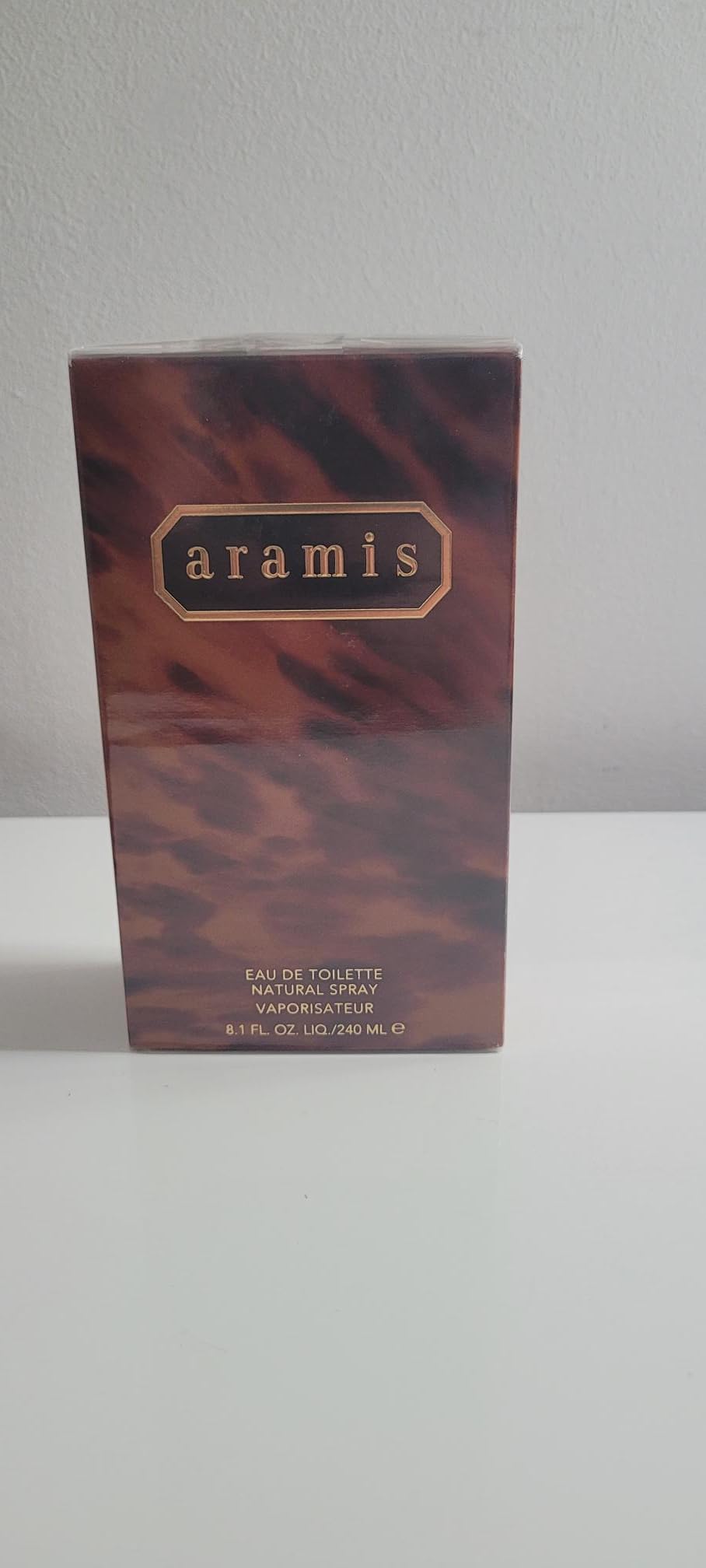Eau De Toilette Spray 8.1 oz D7072